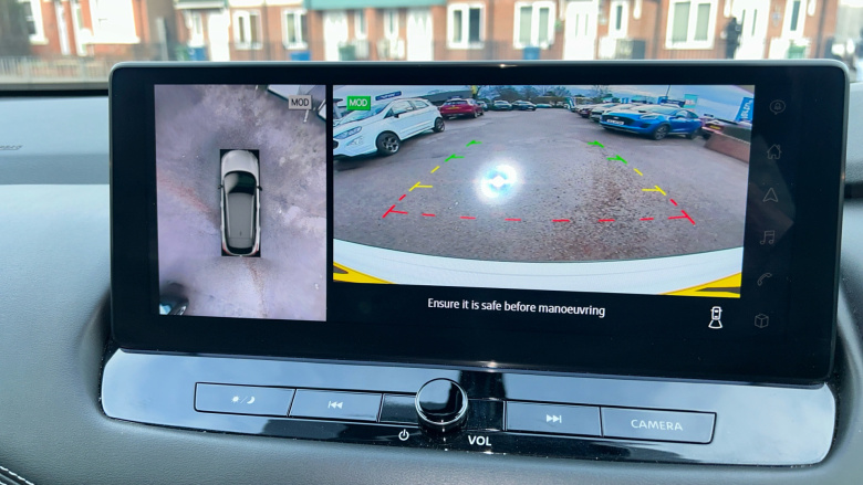 Nissan Qashqai 1.3 DiG-T MH N-Connecta 5dr Petrol Hatchback